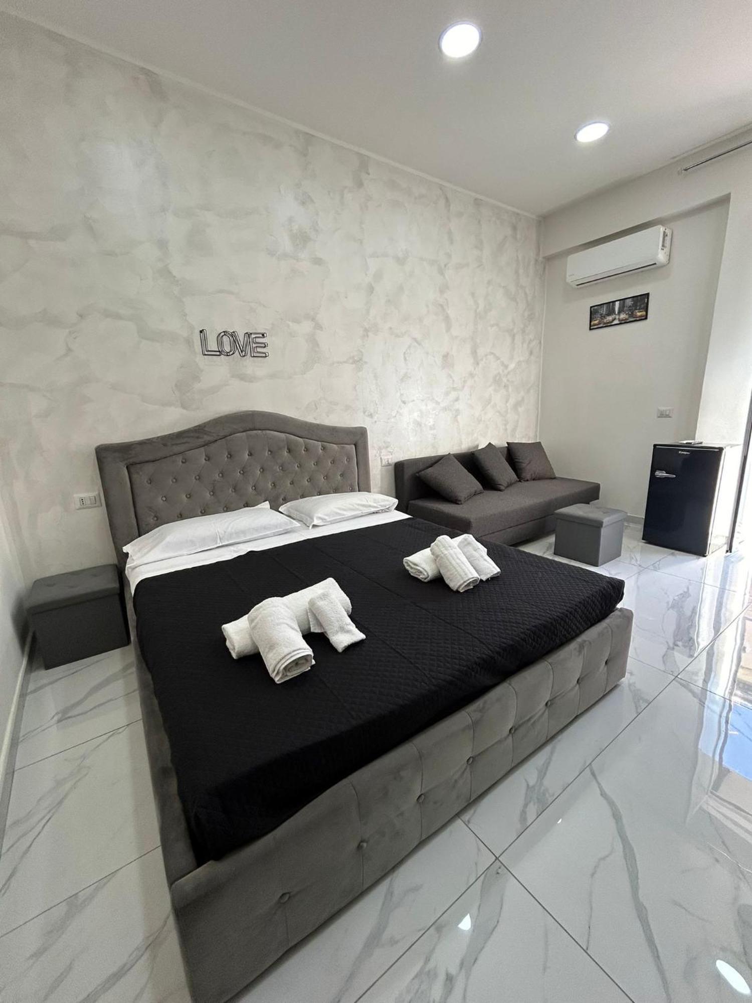 Terrace Luxury Caracciolo Appartement *