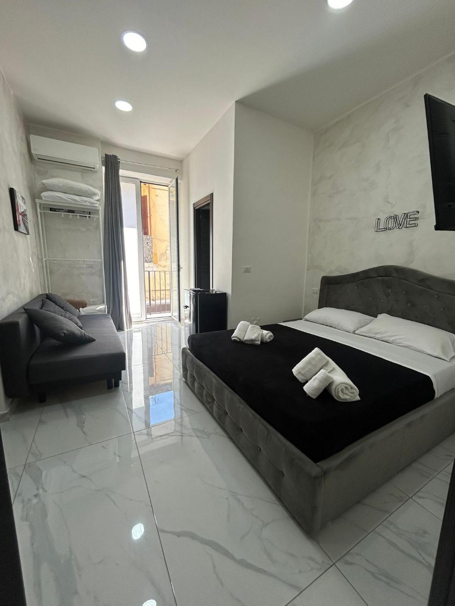 Terrace Luxury Caracciolo Appartement *
